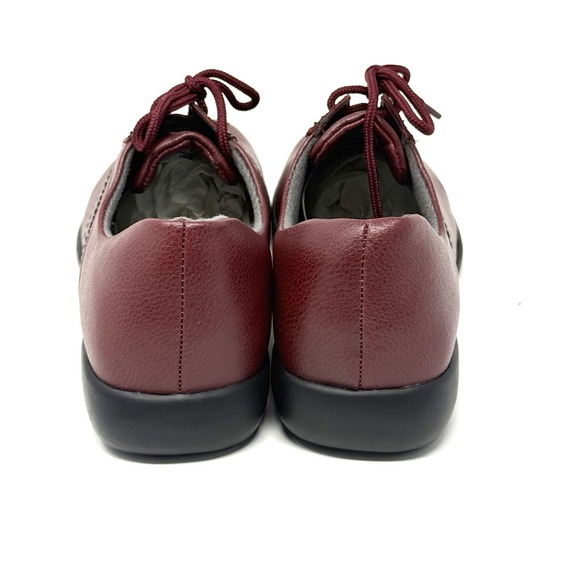 Thom McAn Women's‎ Burgundy Leather Lace-Up Casual Oxfords Sneakers Size 8M - Picture 3 of 8